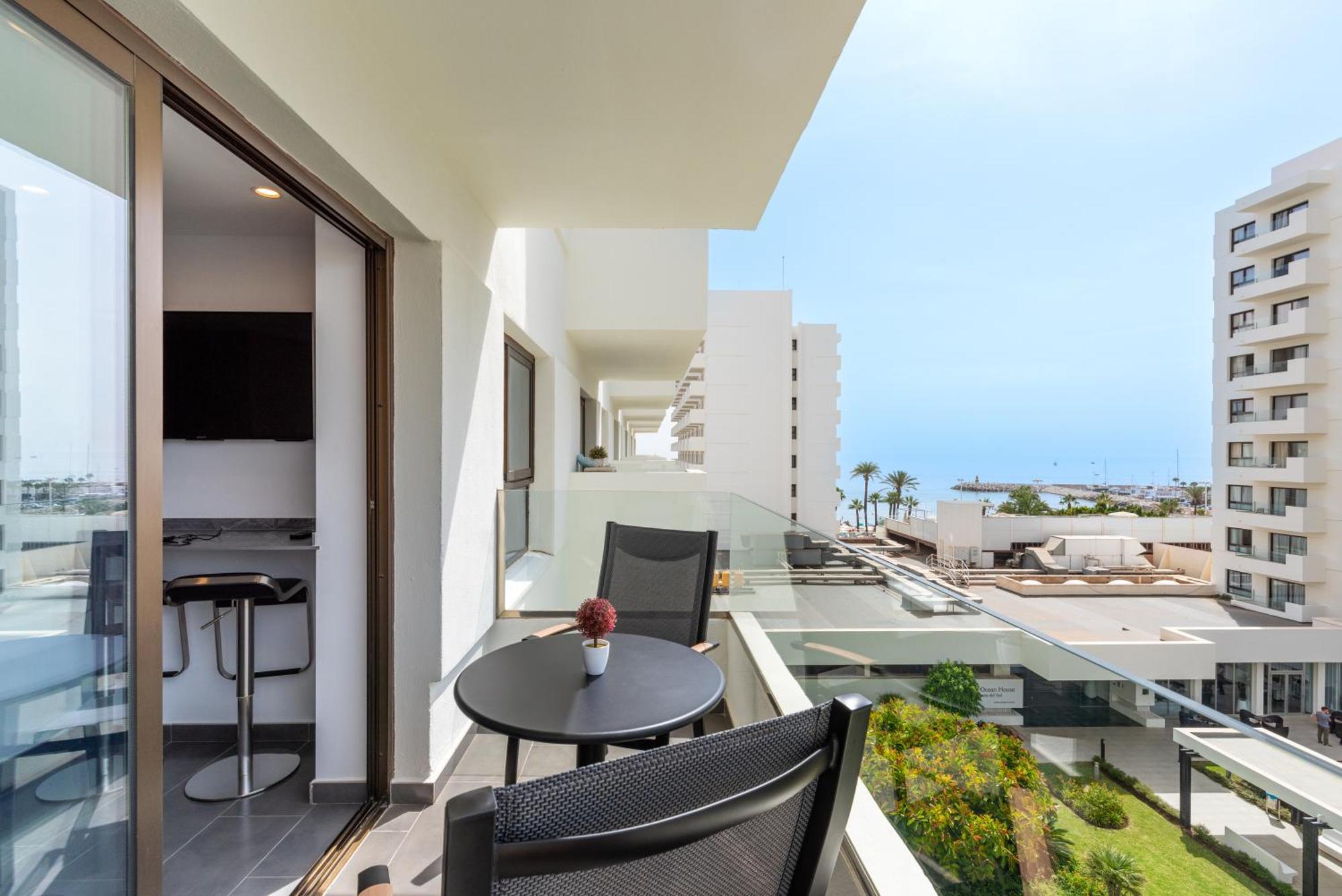 Wintowinrentals Executive In Ocean House Complex Apartment *