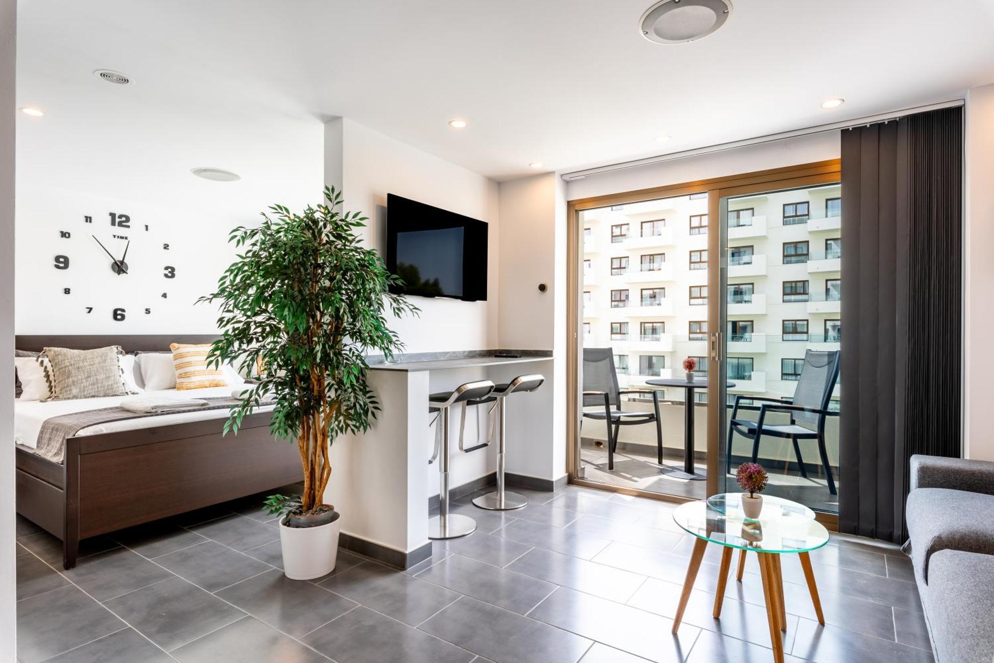 Wintowinrentals Executive In Ocean House Complex Apartment *