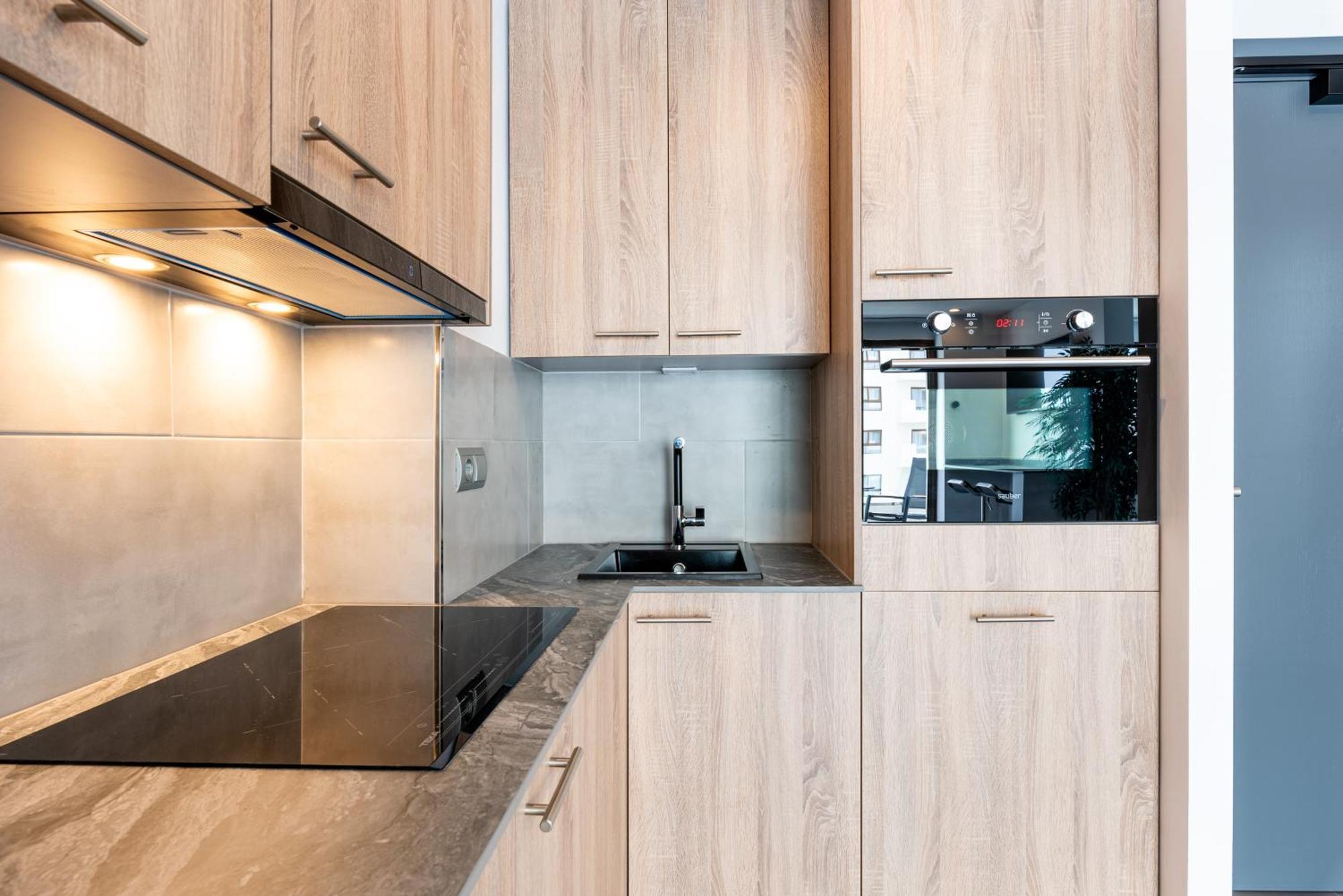 Apartment Wintowinrentals Executive In Ocean House Complex