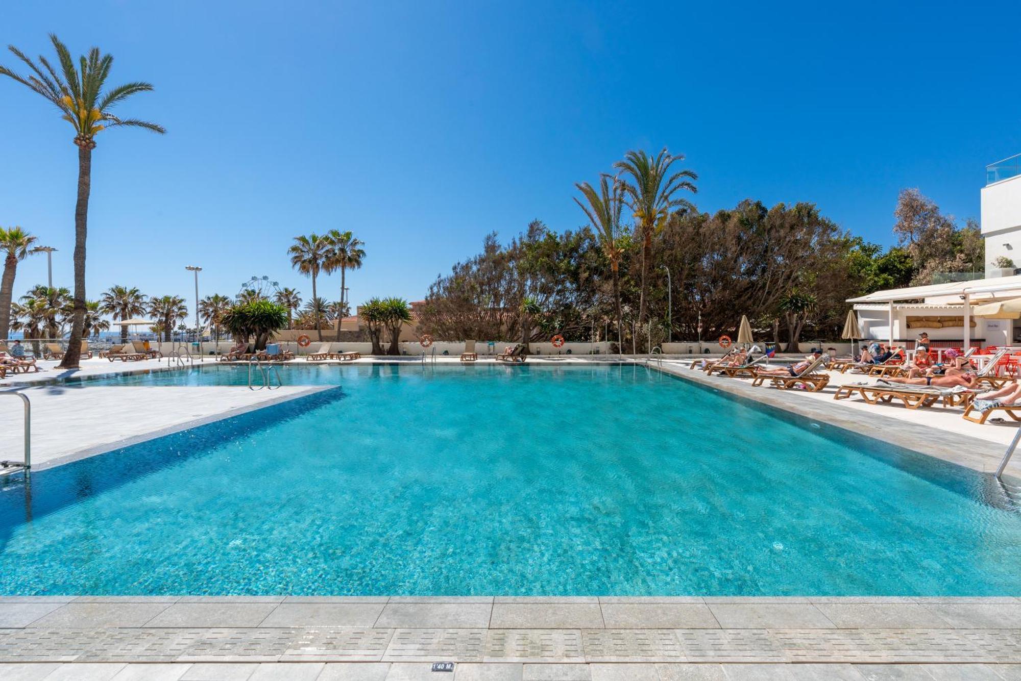 Wintowinrentals Executive In Ocean House Complex Apartment